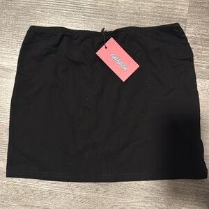 Edikted Aisha Low Rise Black Mini Skirt